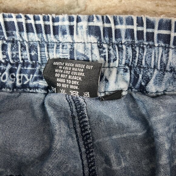 Victorious Men’s Jogger Shorts Bermudas Money All Over Print size Medium Grunge - Picture 9 of 10